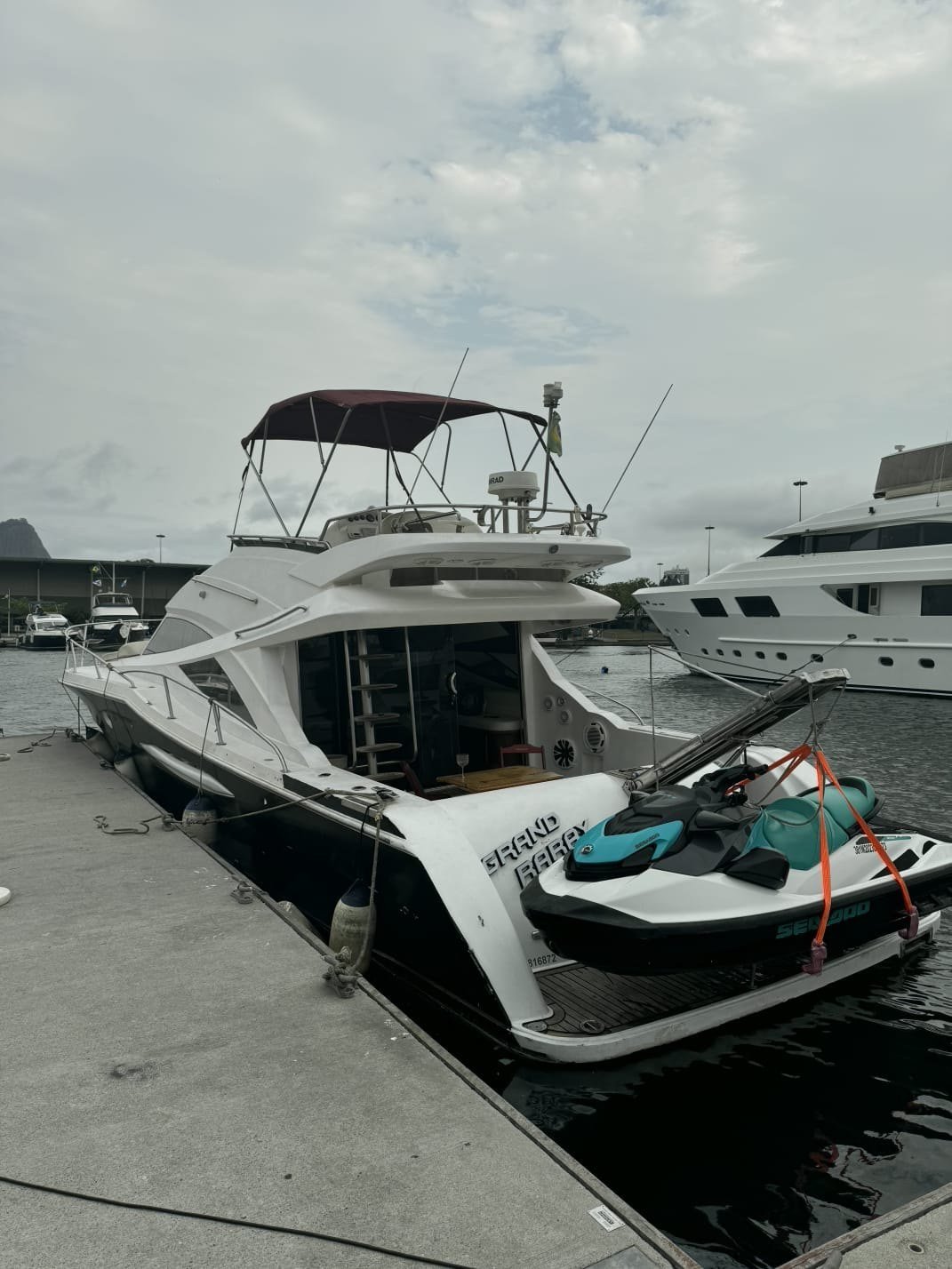 Popa da Gran Raray com jetski